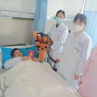 西安车内分娩事件视频最新报道，关注母婴安全与应急救助机制